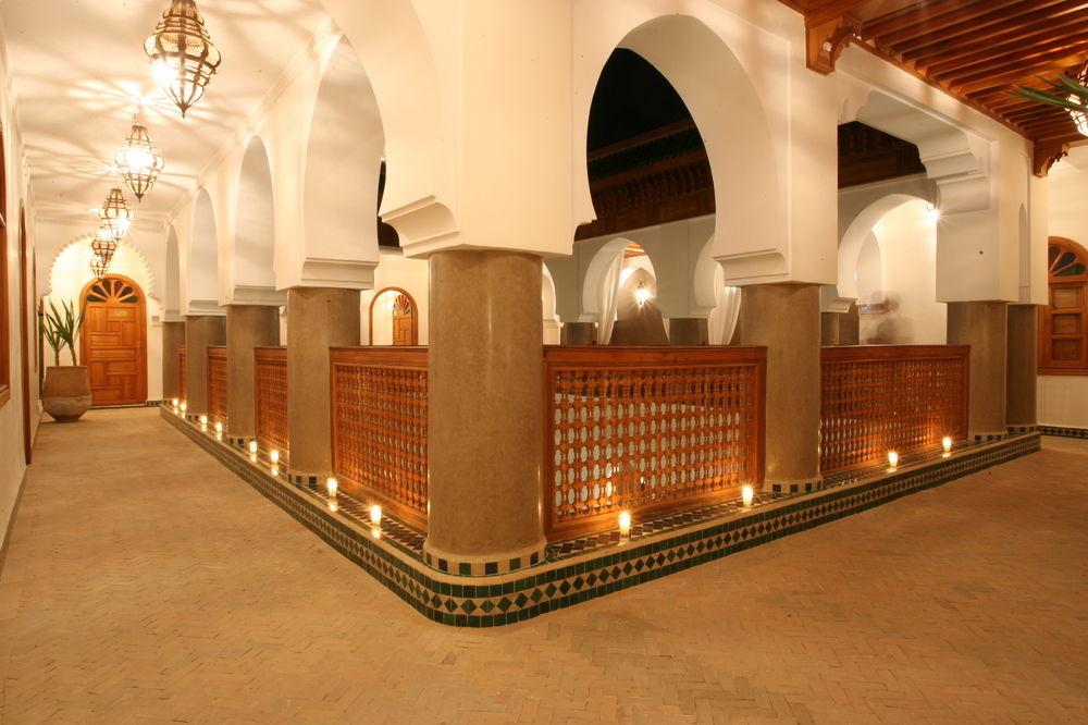 Riad Palais Calipau Marrakesh Extérieur photo The interior of the mosque