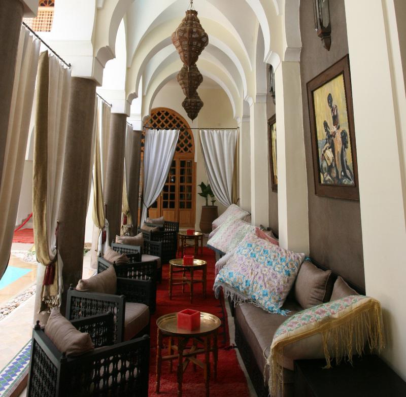 Riad Palais Calipau Marrakesh Extérieur photo The interior of the Riad