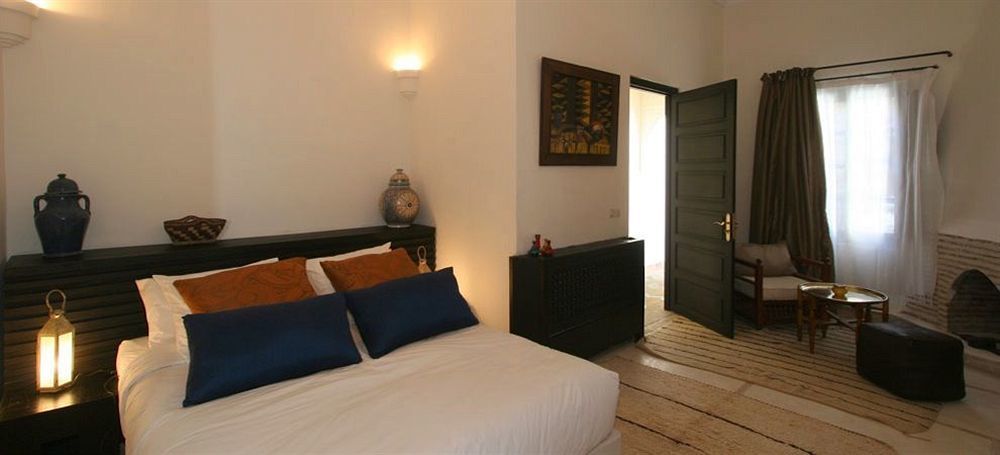 Riad Palais Calipau Marrakesh Extérieur photo A bedroom at the hotel