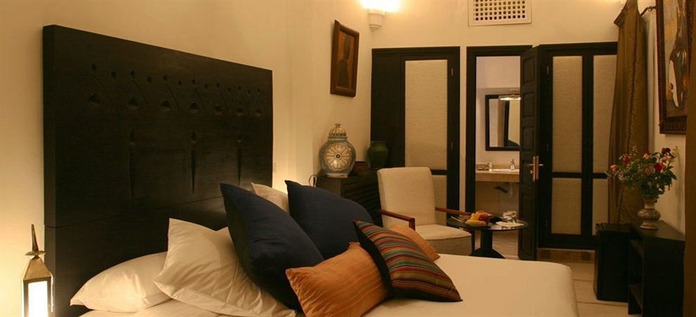 Riad Palais Calipau Marrakesh Extérieur photo A bedroom at the hotel